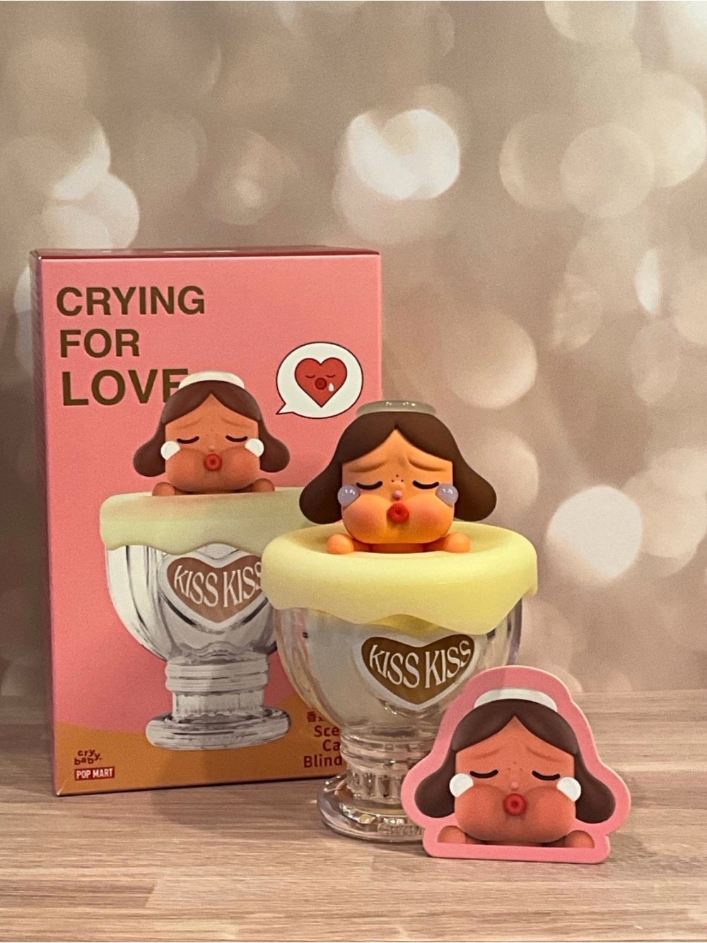 Crying for Love Kiss Kiss Decorative Candle